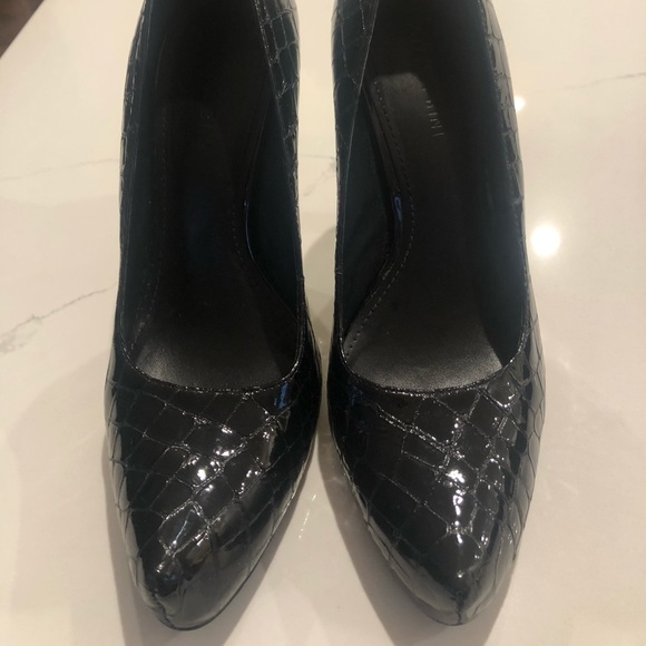 Gianni Bini  Heels - Picture 2 of 5